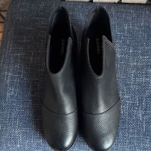 Sorel women’s Black Leather Boots. Brand new